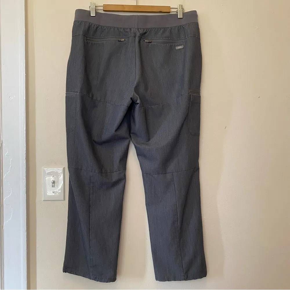 FIGS 7-Pocket Adjustable Ankle Scrub Pants Zippered Back Pockets Gray Sz Large - Image 11