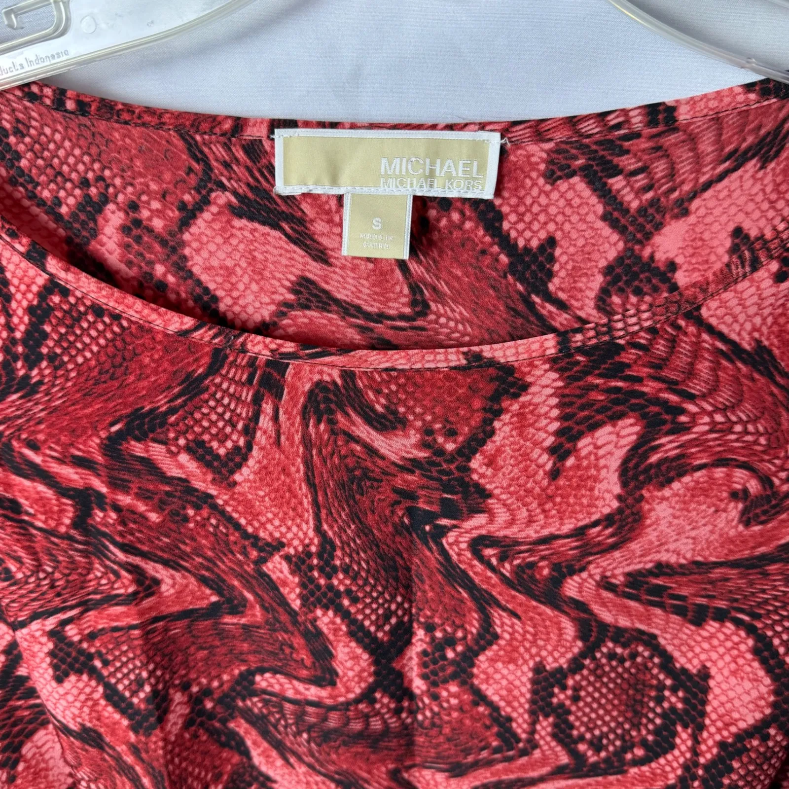 Michael Kors Womens Red Black Snake Print Long Sleeve Smocked Waist Blouse Top S - Image 4