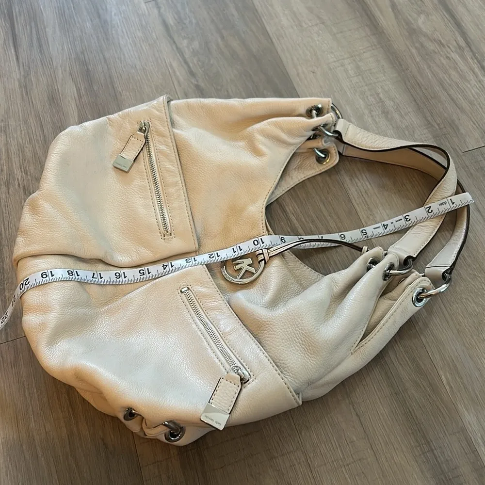 Shoulder Bag Leather Hobo Slouchy Off White Color Handbag - Image 14