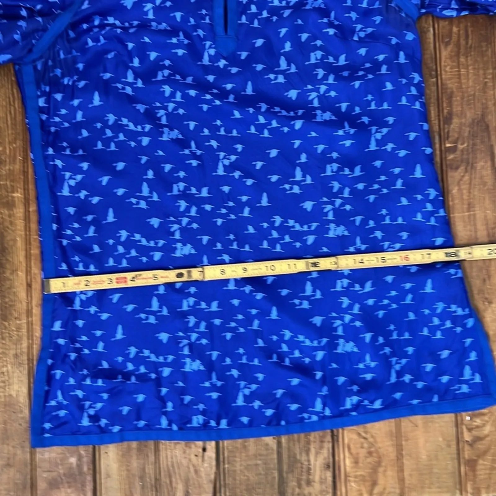 Women’s Elizabeth McKay Long sleeve blue silk tunic top birds size 4 rescue me - Image 8