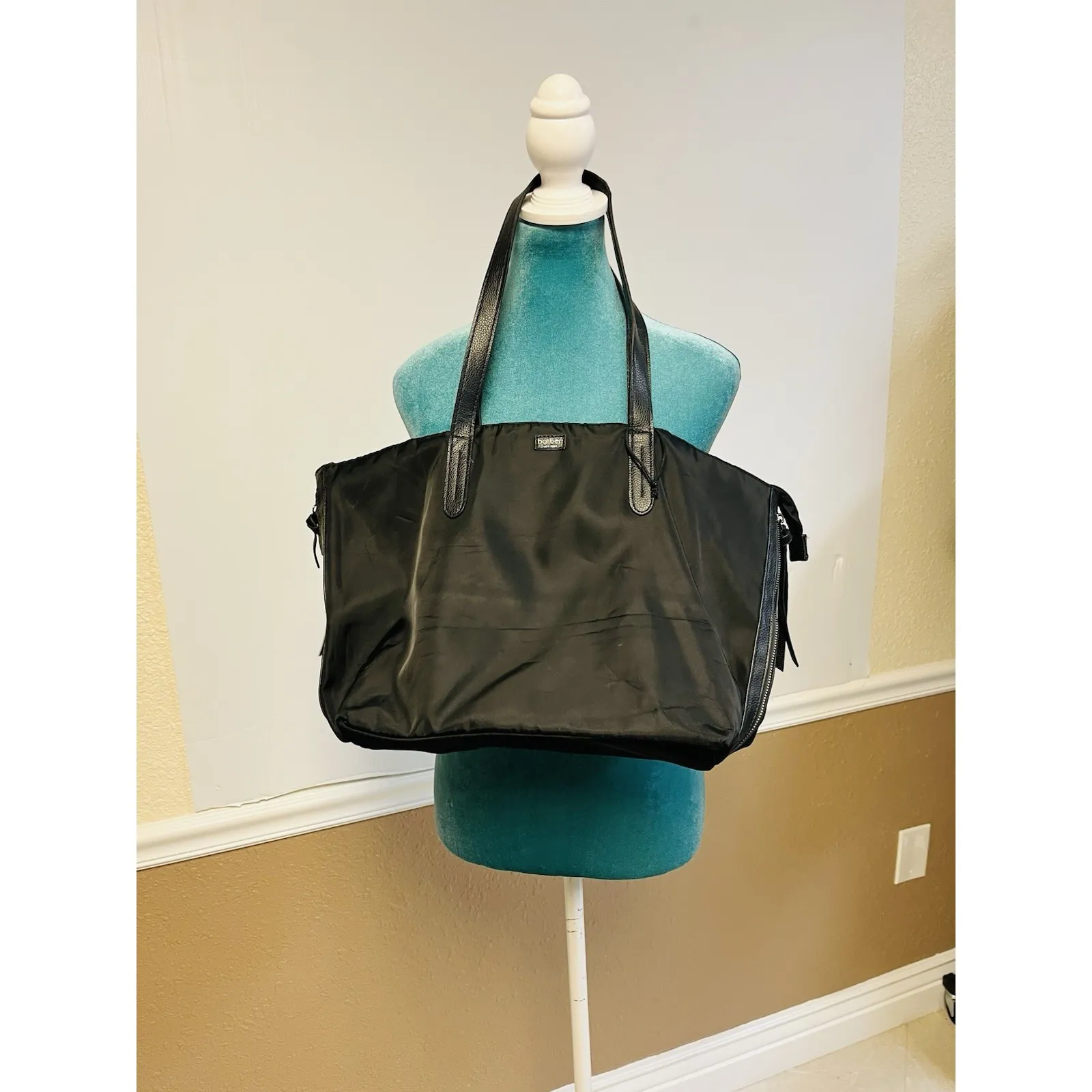 Botkier New York Bond Tote Bag Black Leather Shoulder Handbag - Image 5