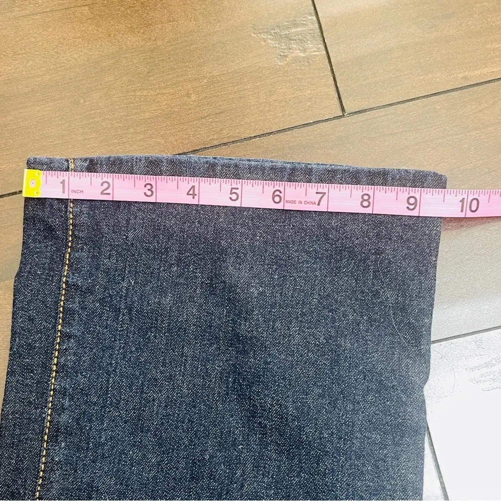 DKNA JEANS women’s dark wash blue flared button closure - Image 10