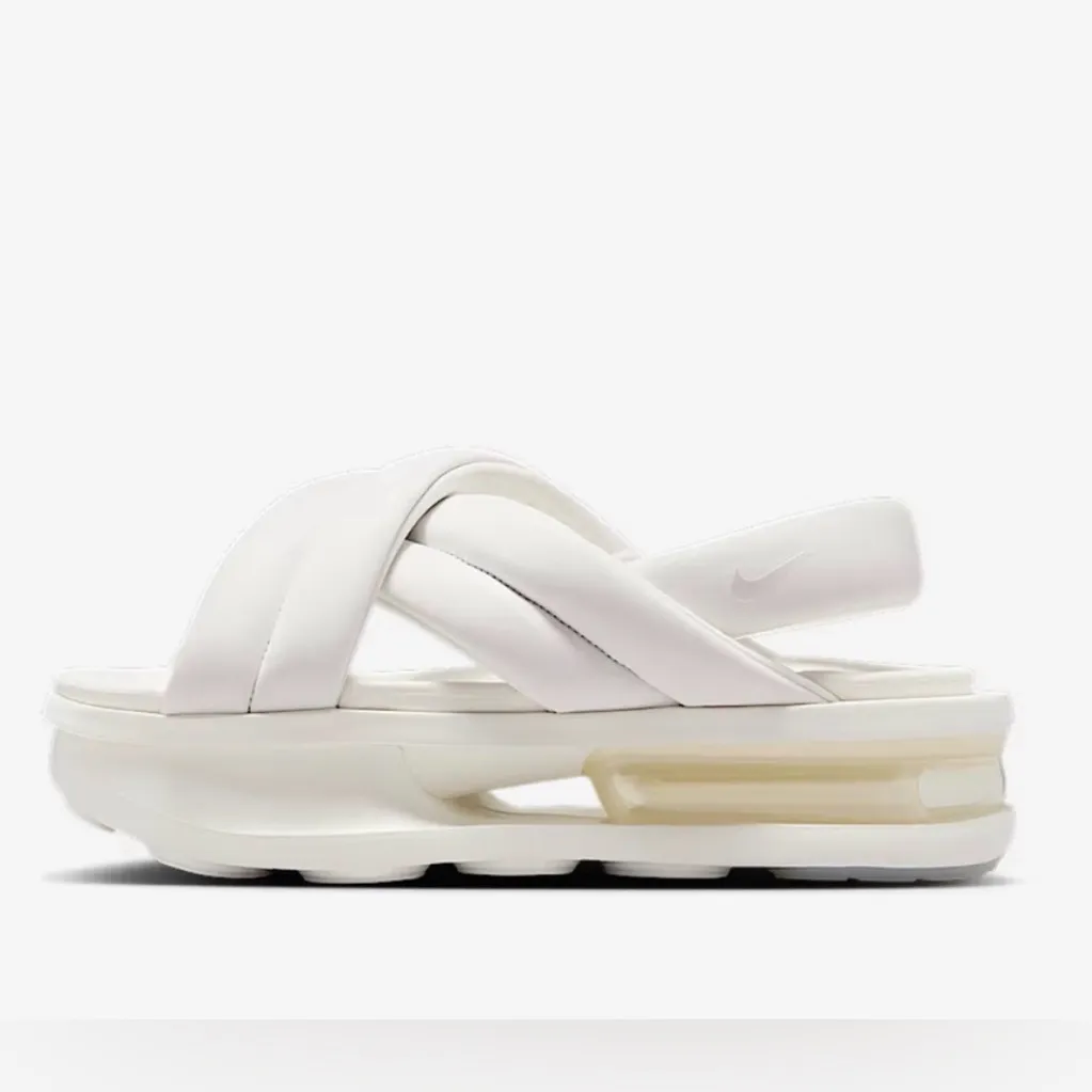 Nike Air Max Isla Sandal in Summit White Size 7 NWOB - Image 6