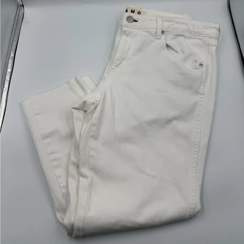 AMO Twist Distressed Ankle Vent Jeans White Size 32 - Image 4