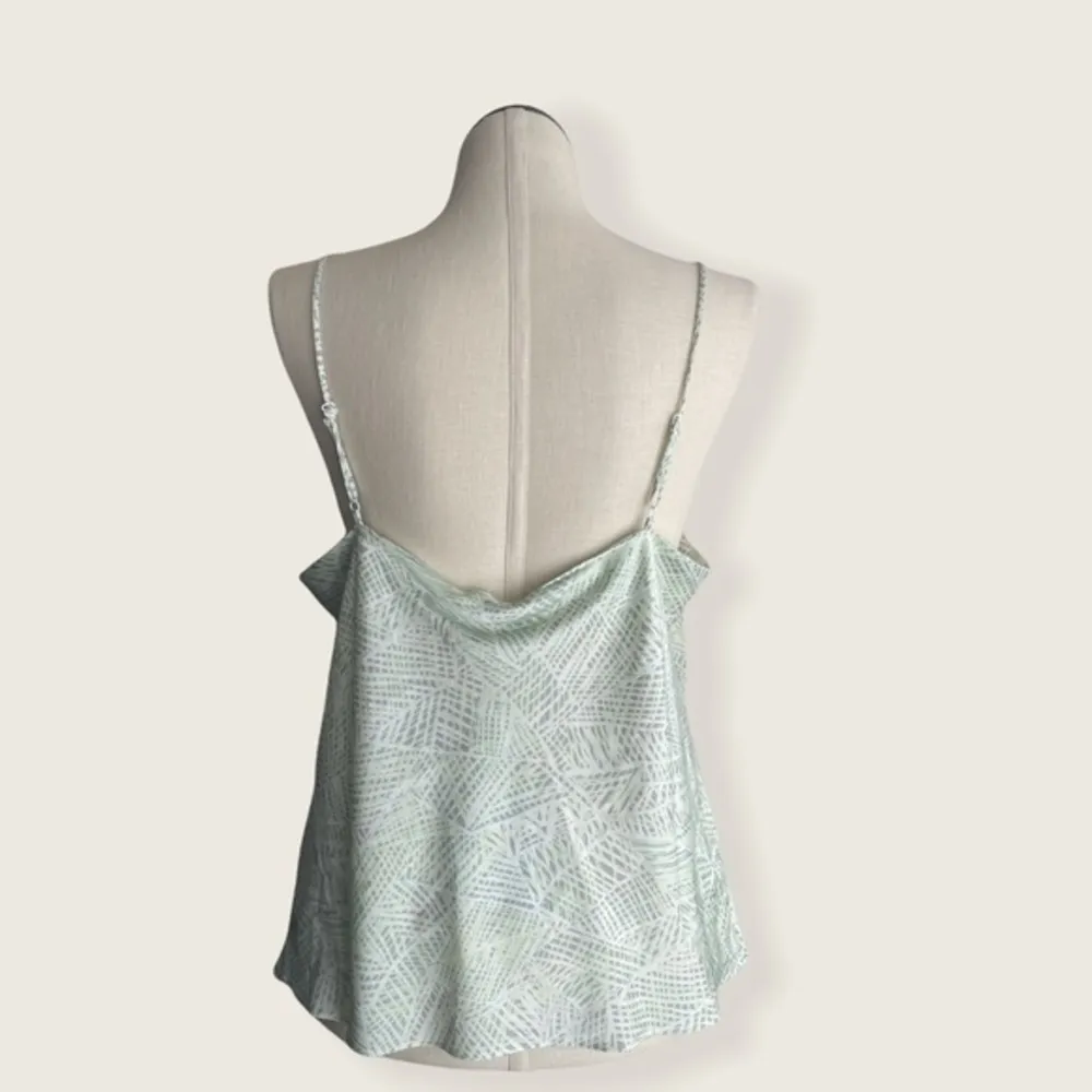 Wayf women’s mint print Axel Cowl Neck Camisole NWT size XL - Image 39