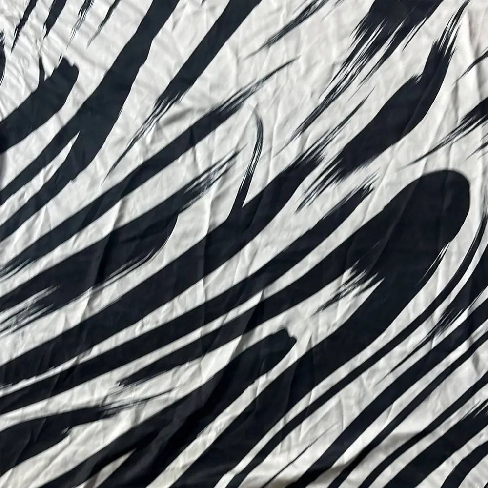 Meshki Black and White Zebra Top Size undefined - Image 3