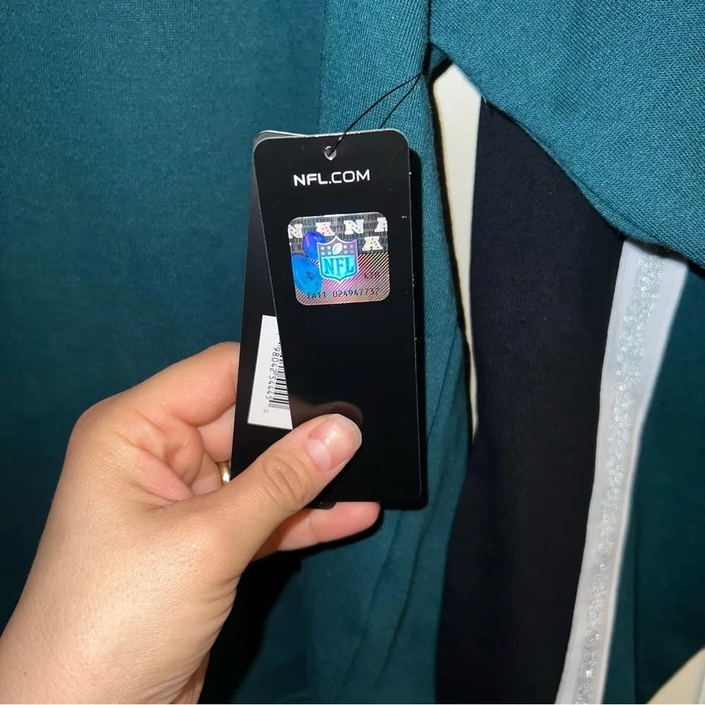 NWT Eagles NFL Team Apparel Silver Glitter Midnight Green Bench Crewneck Glll - Image 8