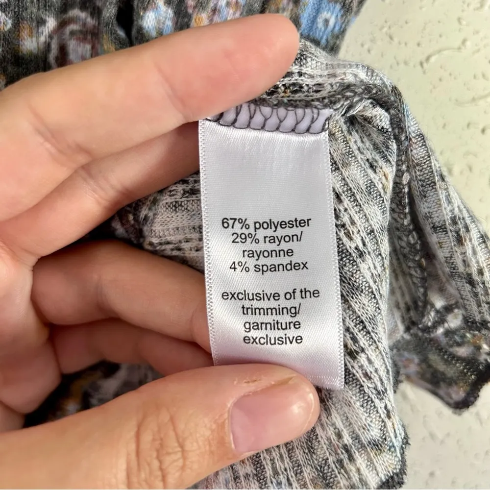 🦋 Maurices Floral Short Sleeve Puff Sleeve Blouse T-Shirt Large Lace Up Top - Image 6