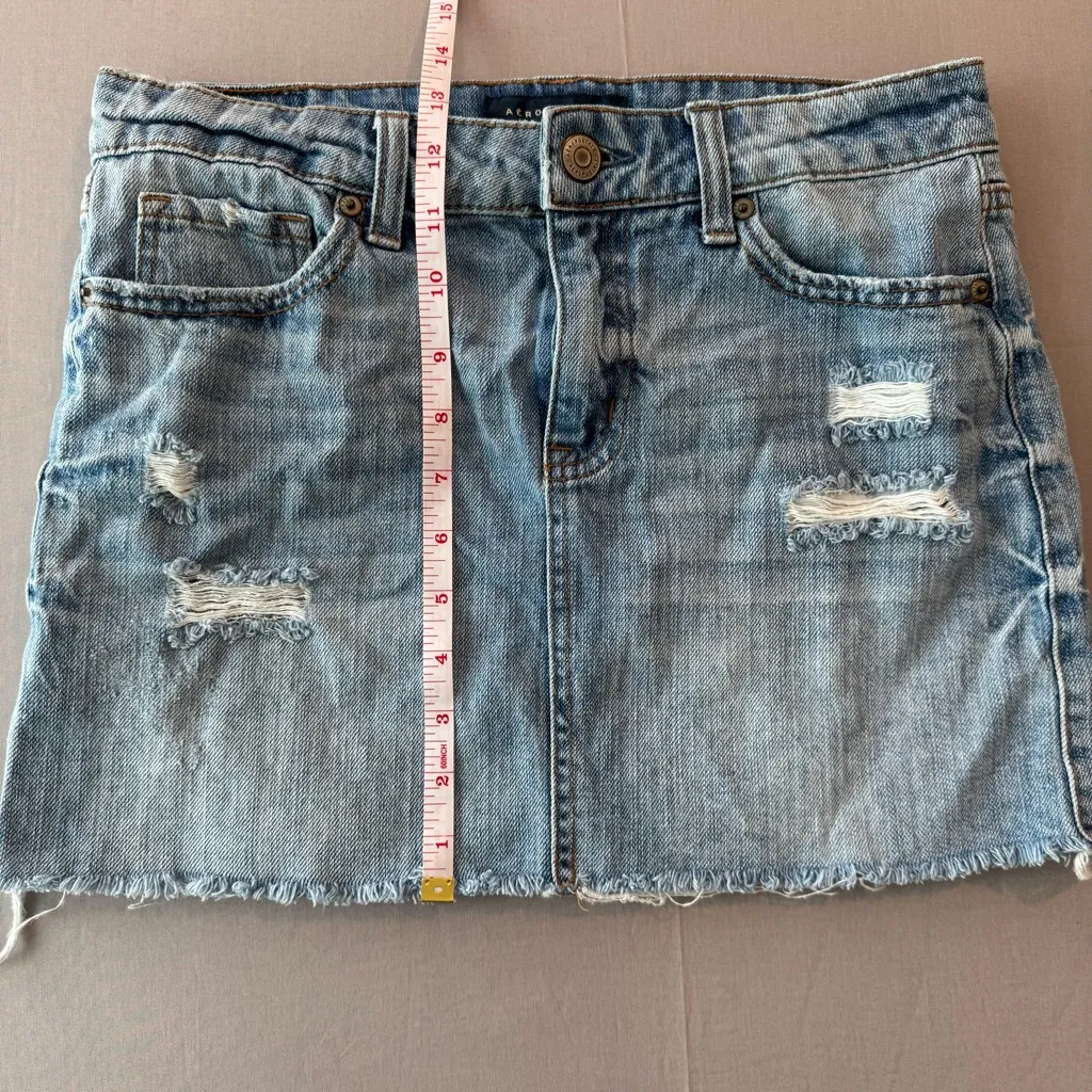 Aeropostale Distressed Raw Hem Denim Mini Skirt - Size 4 - Image 4