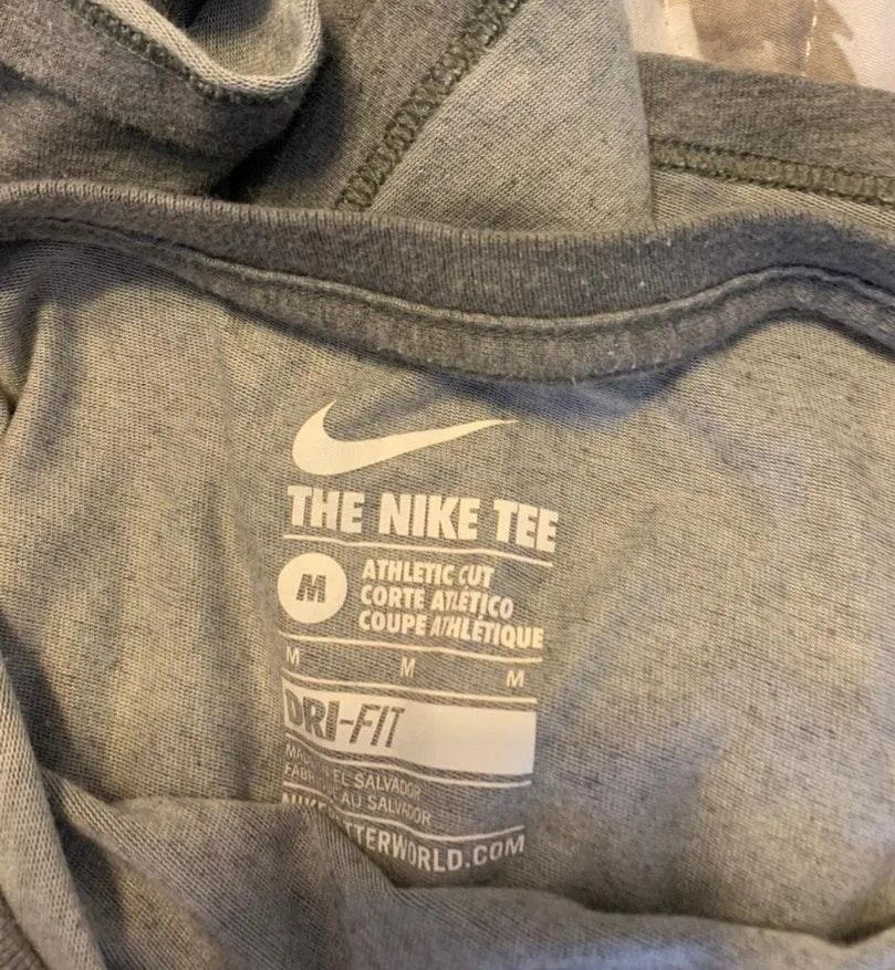Nike Dry Fit Tee - Image 3