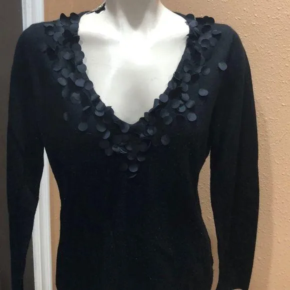 New York and company black v neck sweater Size M - Image 2
