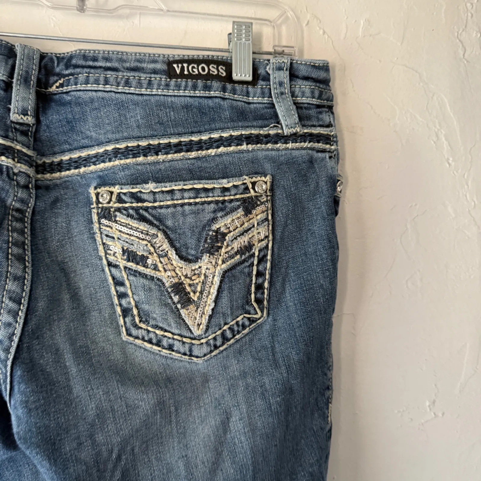 Vigoss Chelsea Capri Jeans Womens‎ Size 11/12 Embellished Pockets Medium Wash - Image 2