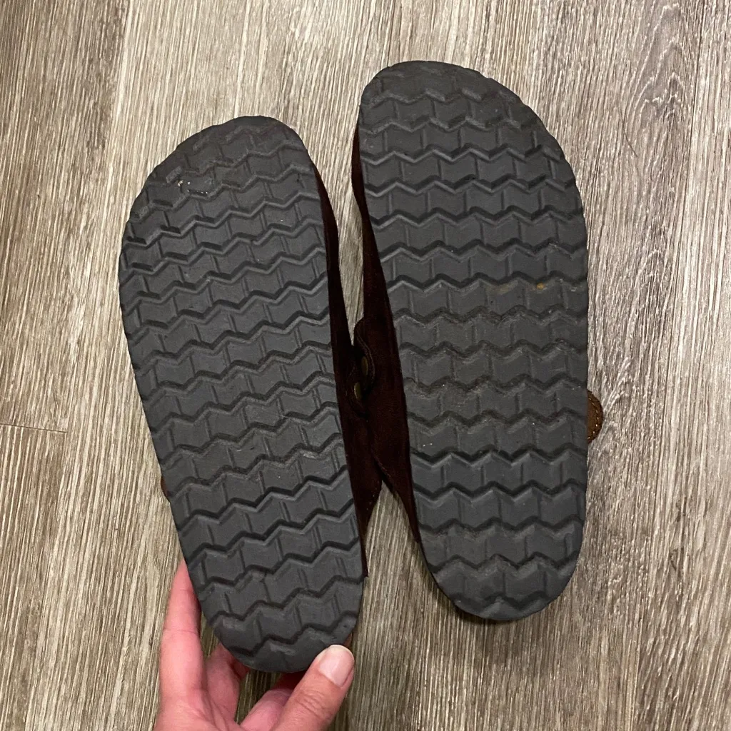 White mountain cliffs suede clogs slip on brown suede 6.5 wide - Image 5