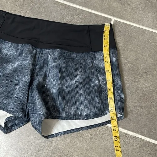 Lululemon Run Times Short size 6 Mini Diffusion White Black / Black - Image 4