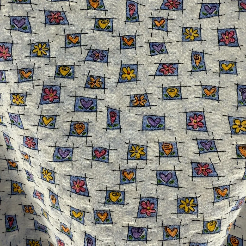 Vintage SB Fashion Scrubs Snap Scrub Top Light Blue Flower Heart Size Small EUC - Image 7