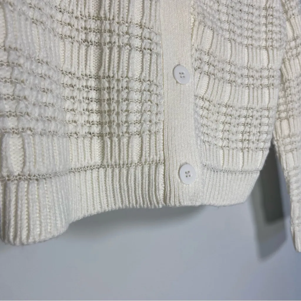 Venus  White Cold Shoulder Light Sweater Button Cottagecore V-Neck Spring Size M - Image 4