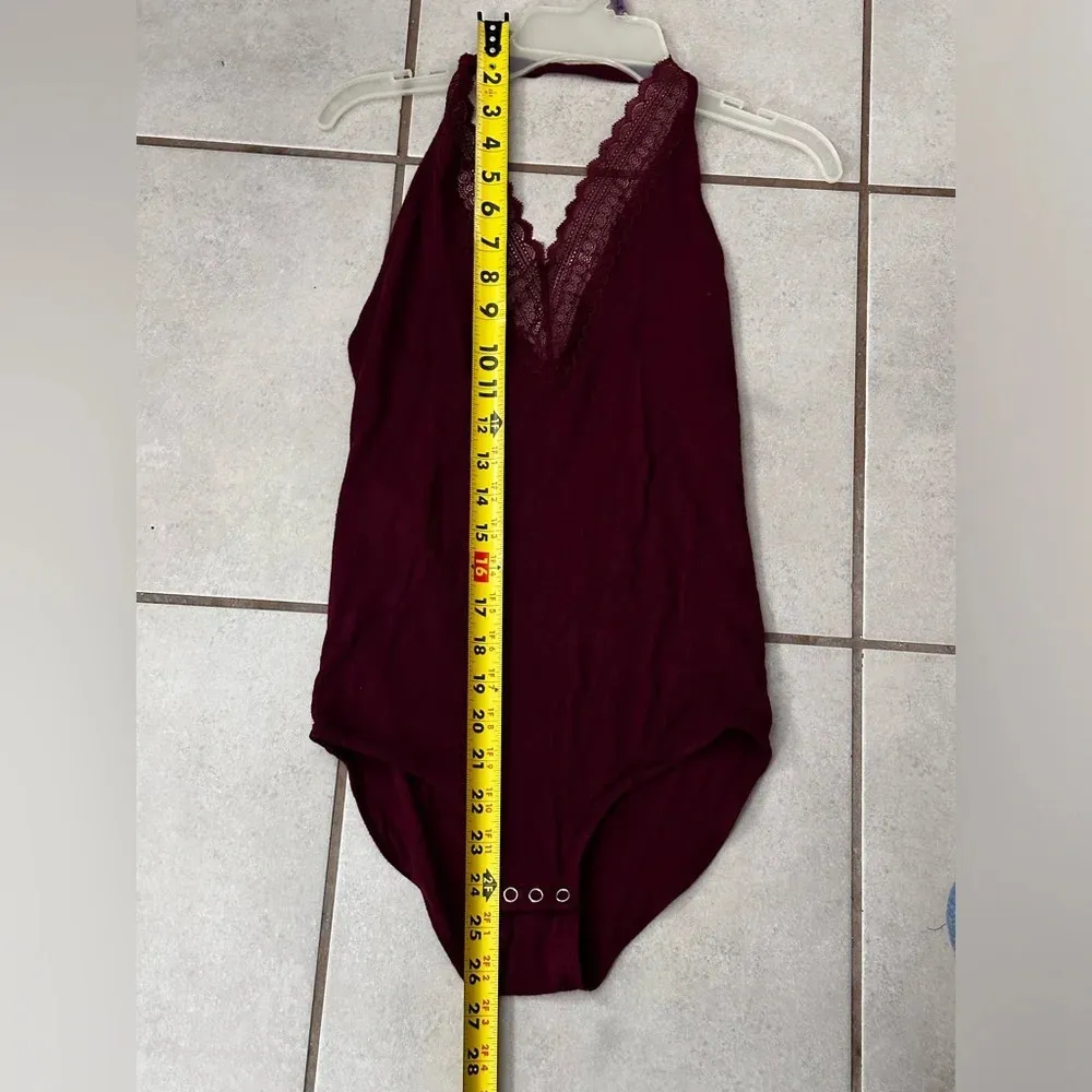 American Eagle Women AEO First Essentials Body Suit Halter Lace Trim Small - Image 4