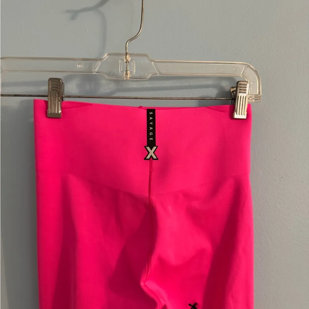 Savage X fenty great condition hot pink leggings size XS - Image 3