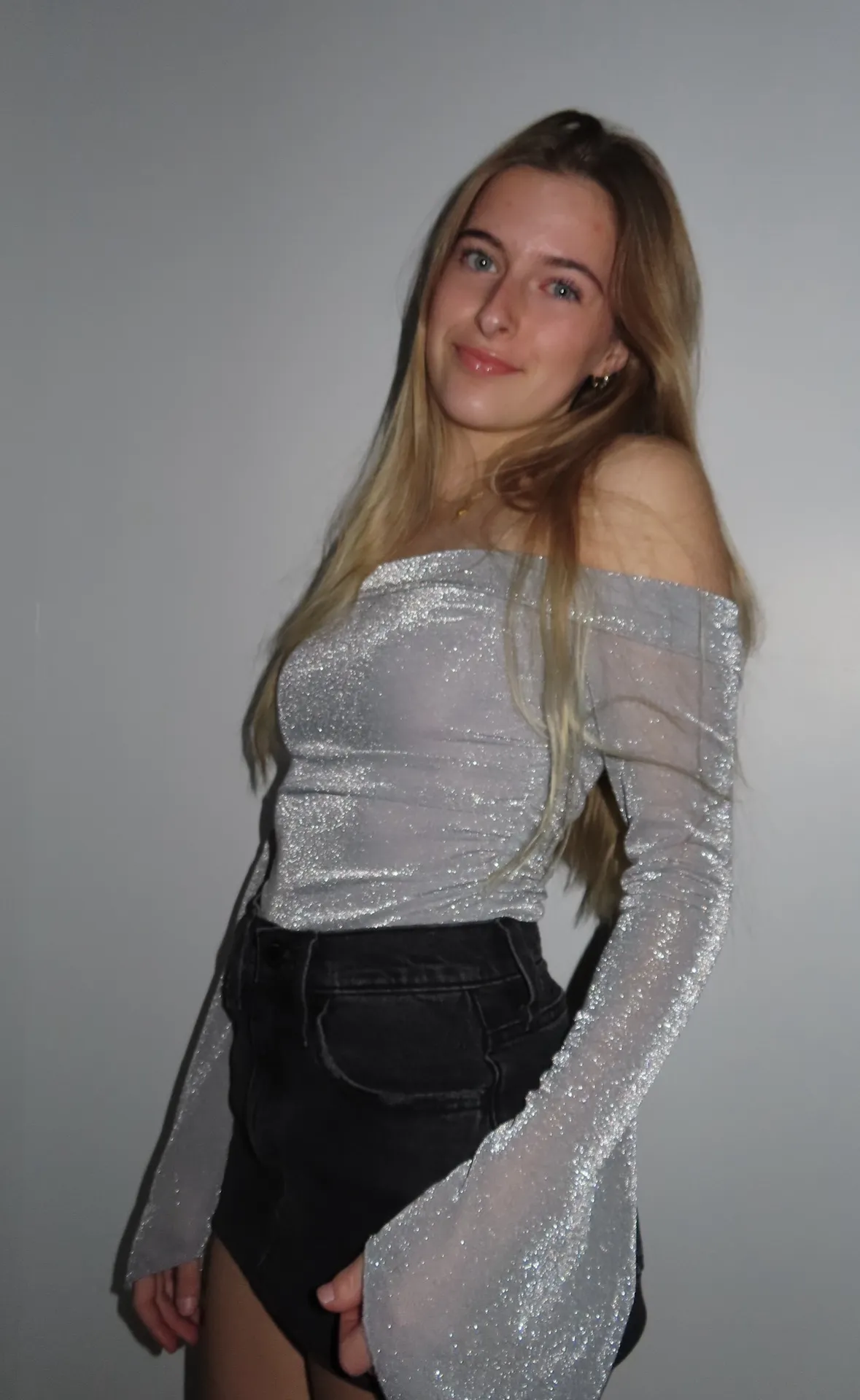 Princess Polly  silver off the shoulder bodysuit - Image 2