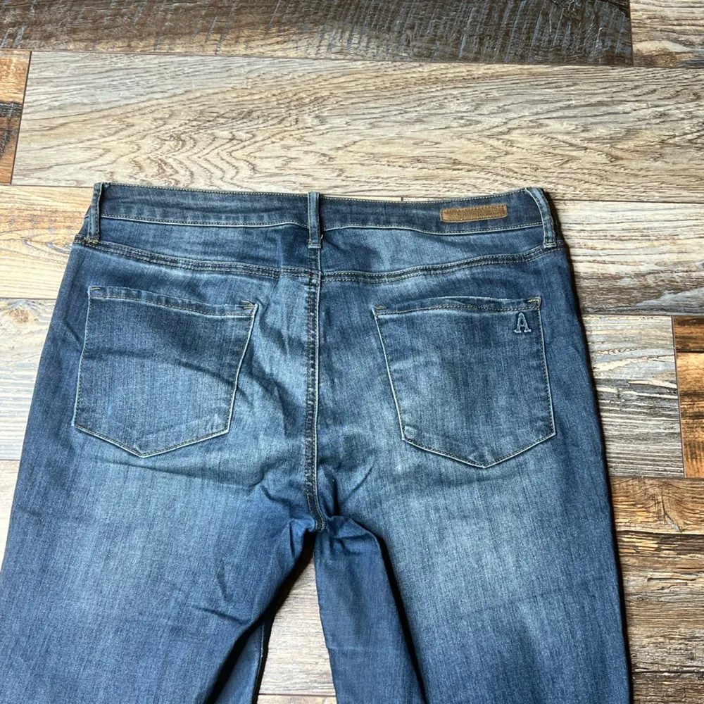 Articles of society flared leg jeans size 29 - Image 10