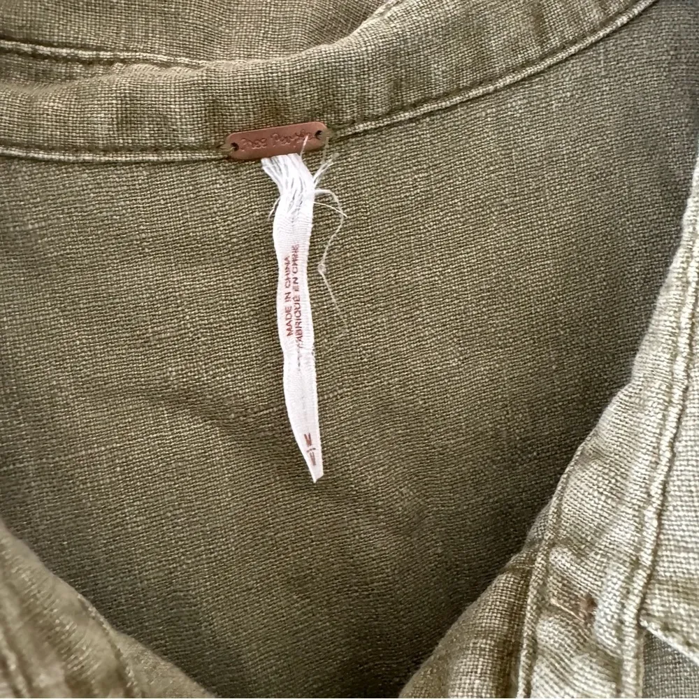 Free People Linen Sleeveless Button Down - Image 3