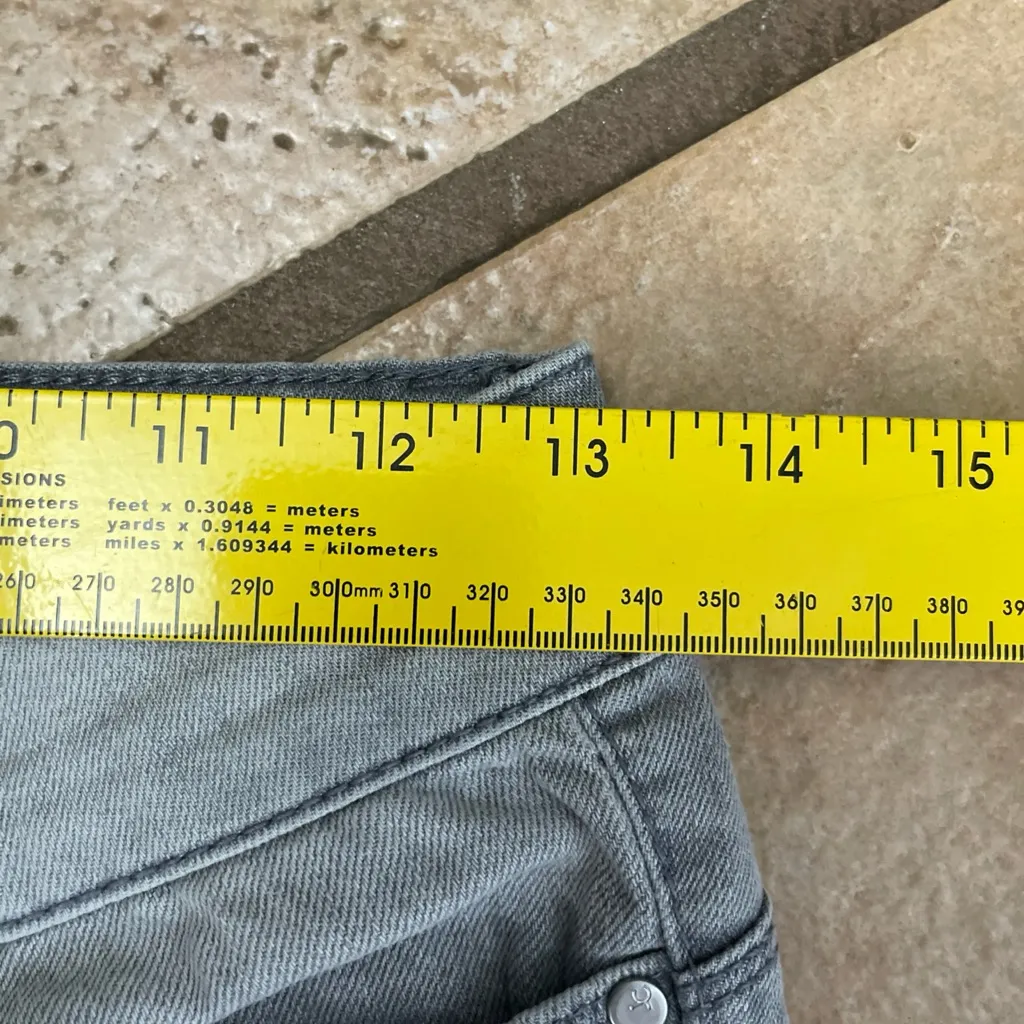 Juicy Couture Light Gray Distressed Skinny Jeans - Image 3