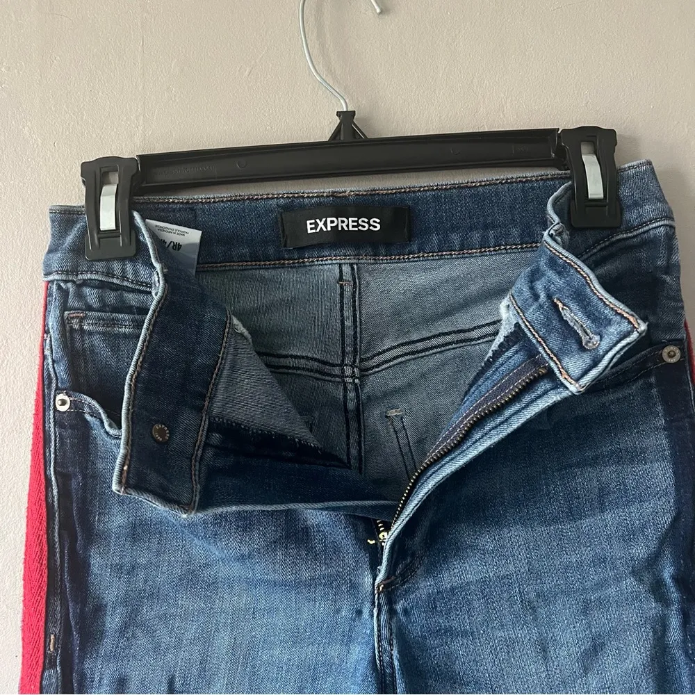 High Rise Distressed Ankle Jeggings Size 4 - Image 4