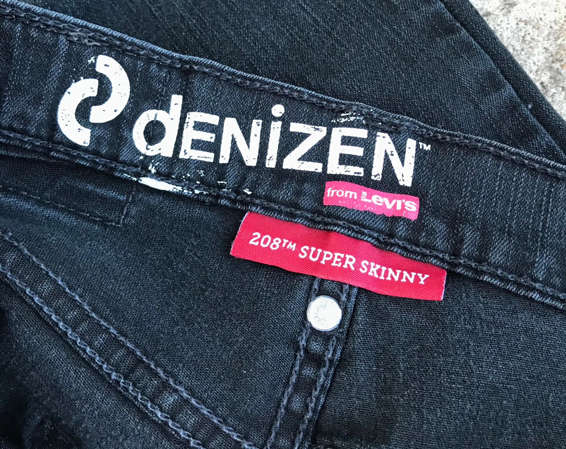 208 denizen jeans 30x30 - Image 4