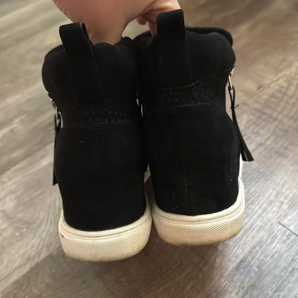 Black High-Top Sneakers‎ with Zipper Detail - Image 8