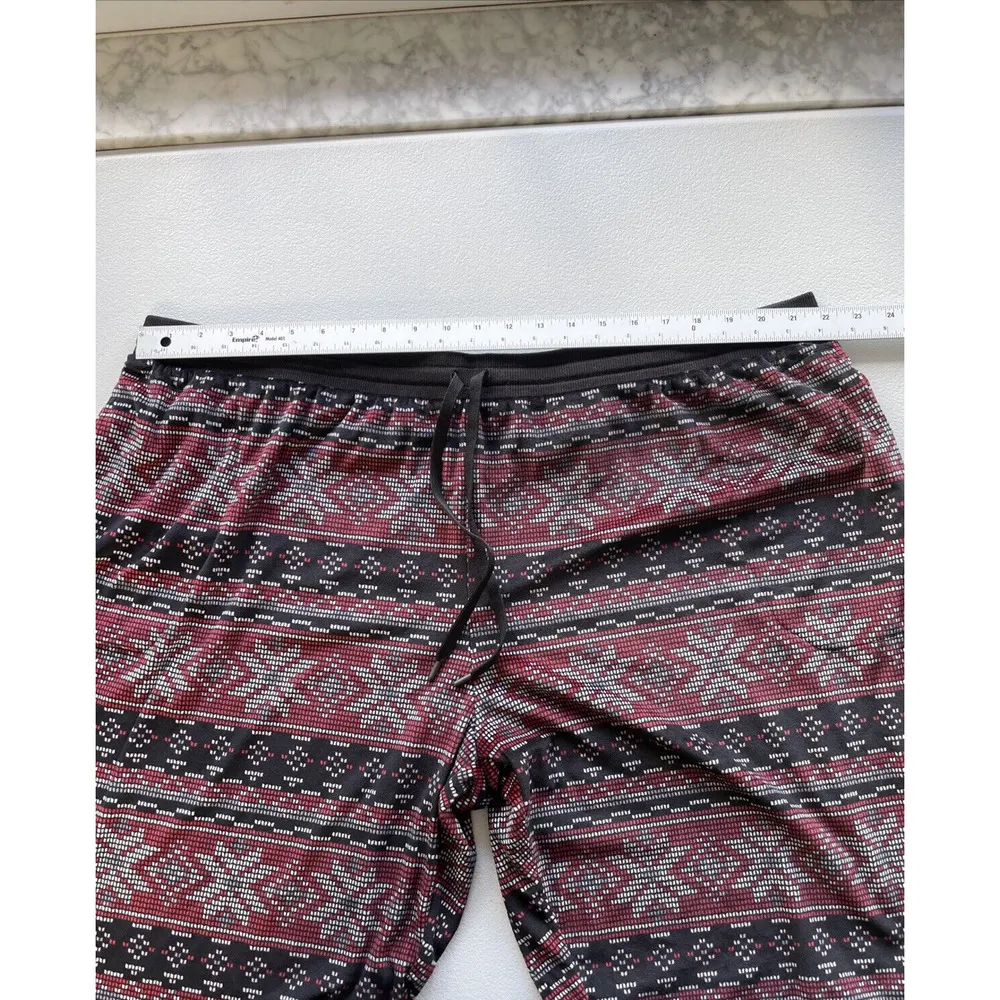 Secret Treasures Women's Red Velour Holiday Print PJ's Joggers Size 3X (22-24W) - Image 4