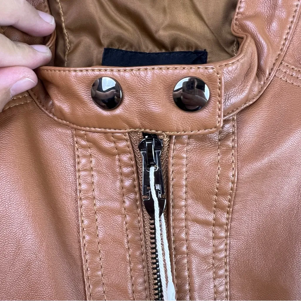 Springrain Camel Faux Leather Moto Jacket, Quilted Zip Pockets, Lined Medium Tan - Image 7