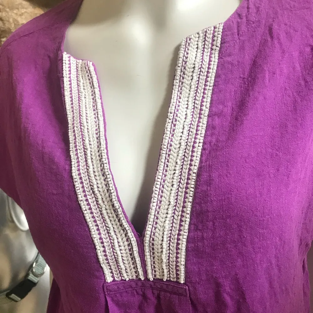 Athleta Embroidered V-Neck Purple Cotton Short Sleeve Shirt Women's Size Small - Image 7