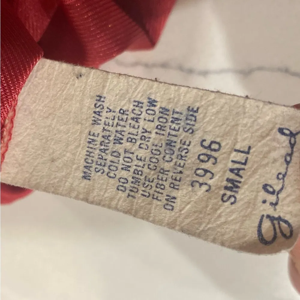 VTG Gilead 70s Fuchsia Hot Pink Deep V - Image 3