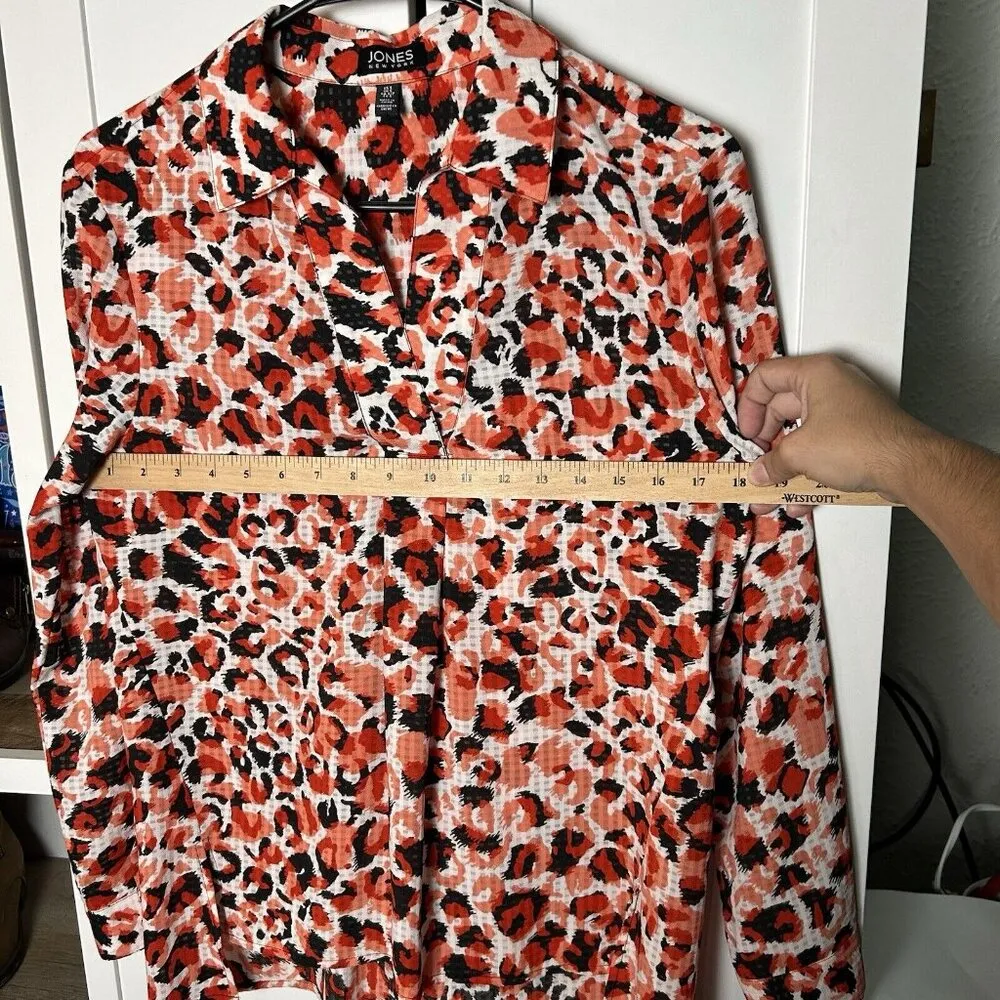 Jones New York Leopard Print V-Neck Long Sleeve Top Womens Size‎ Small - Image 15