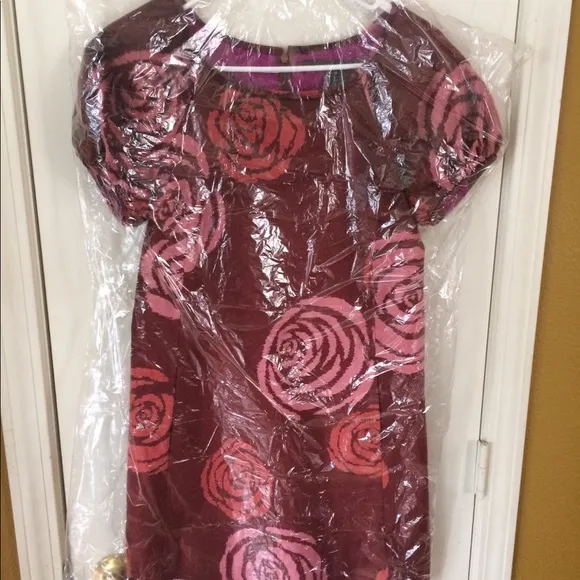 NEW Marc Jacobs size 0 maroon pocketed cuffed arm ROSES dress NWOT hand pockets - Image 2