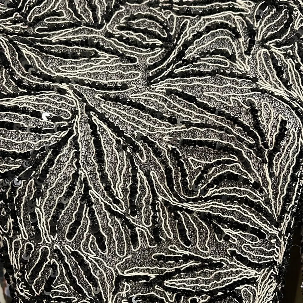 Alice and Olivia beaded black and white gown - Image 5