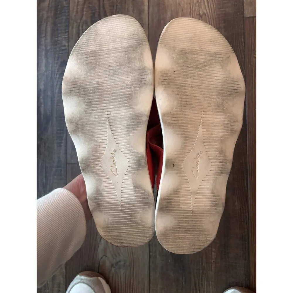 Clarks BRYNN Women's Bright Coral Leather Thong Sandals Sz 9 Slip On - Image 4