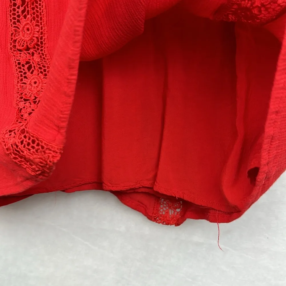 Beautiful red summer Holter dress Sz Small Embroider details Back Keyhole - Image 5