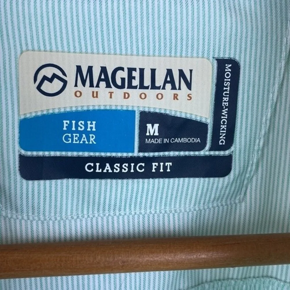 Magellan Women's  Blue & White Classic Fit Fish Gear Long Sleeve Sport Top M - Image 5