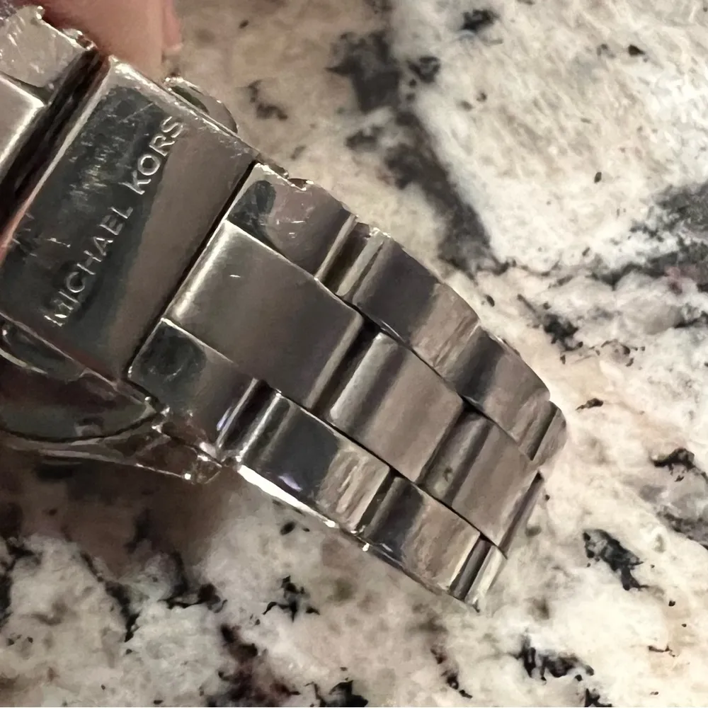 Like new Michael Kors watch - Image 6