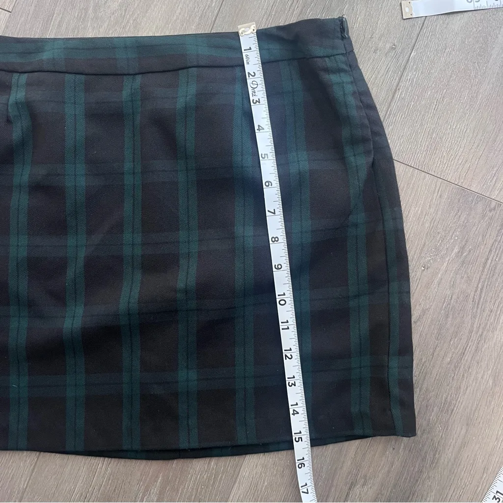 Gap Black and Green Plaid Women's Mini Skirt 6 - Image 7