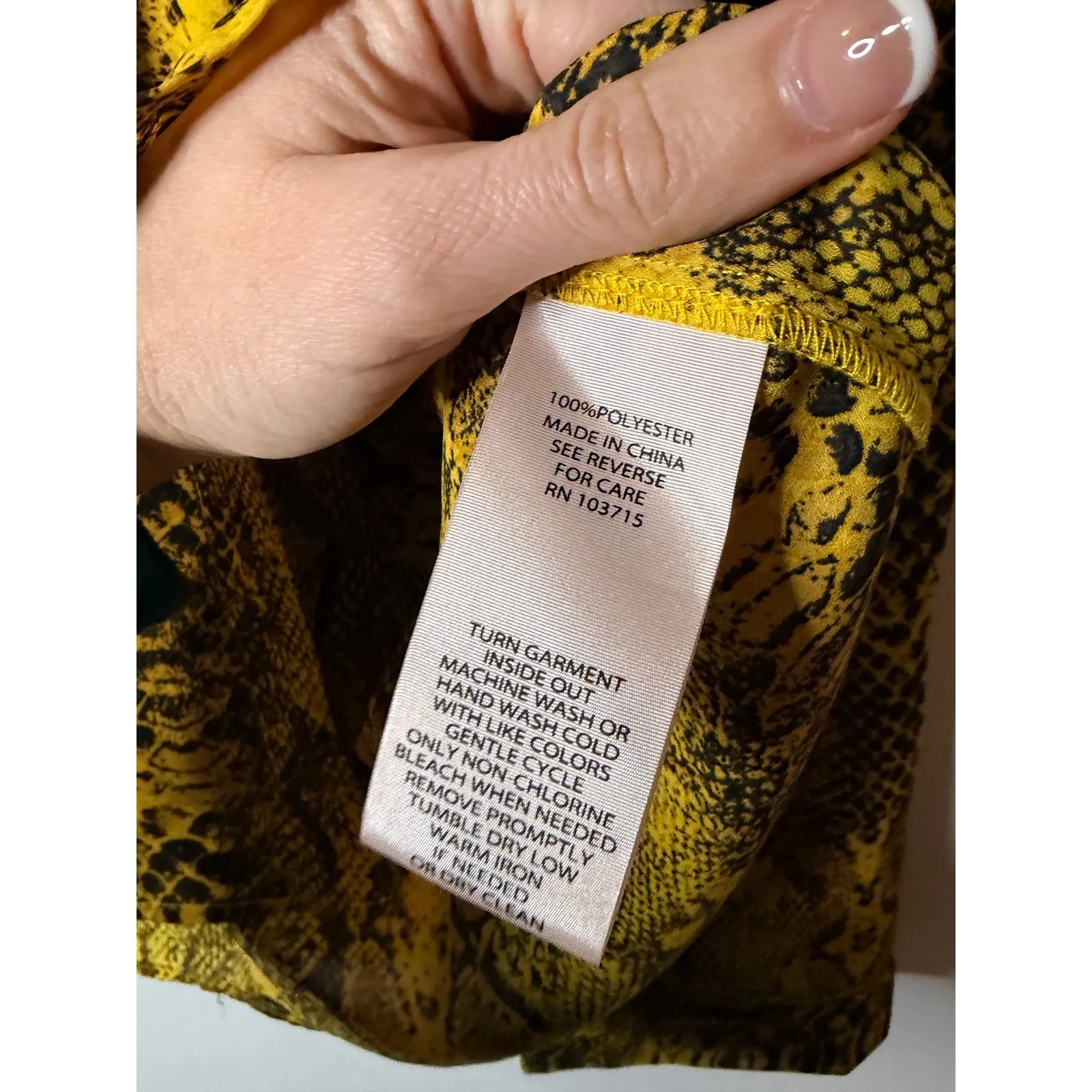 Nanette Lepore Women's Yellow Black Snake Print Statement Piece Shirt XL - Image 3