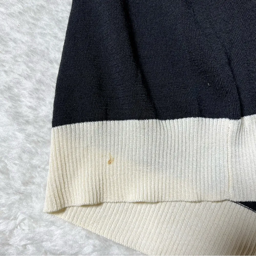 St. John Wool Blend Colorblock Knit Button Front Cardigan Sweater - Image 13