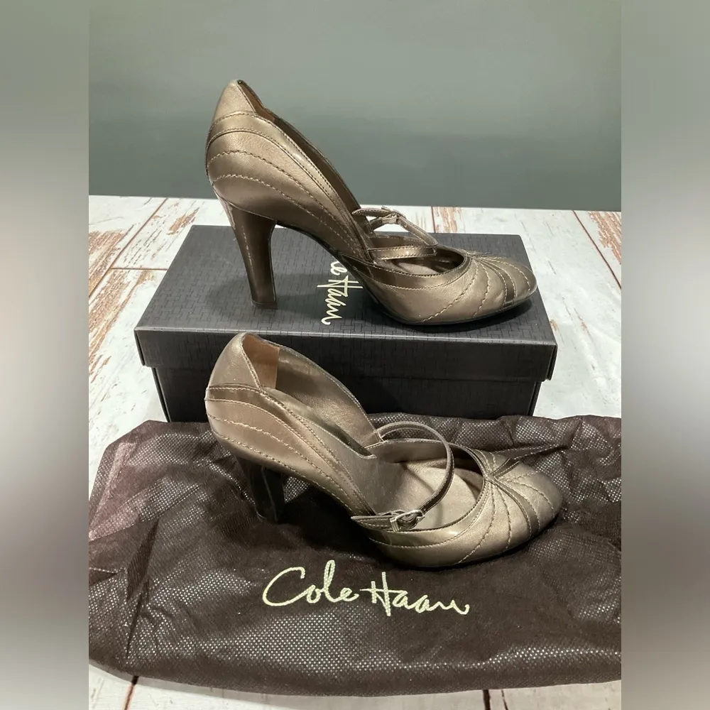 NIB COLE HAAN MARYJANE II PUMPS - Image 9