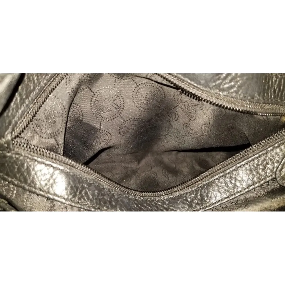 Michael Kors Black and Gold Shoulder Bag with Chain Detail - Image 9