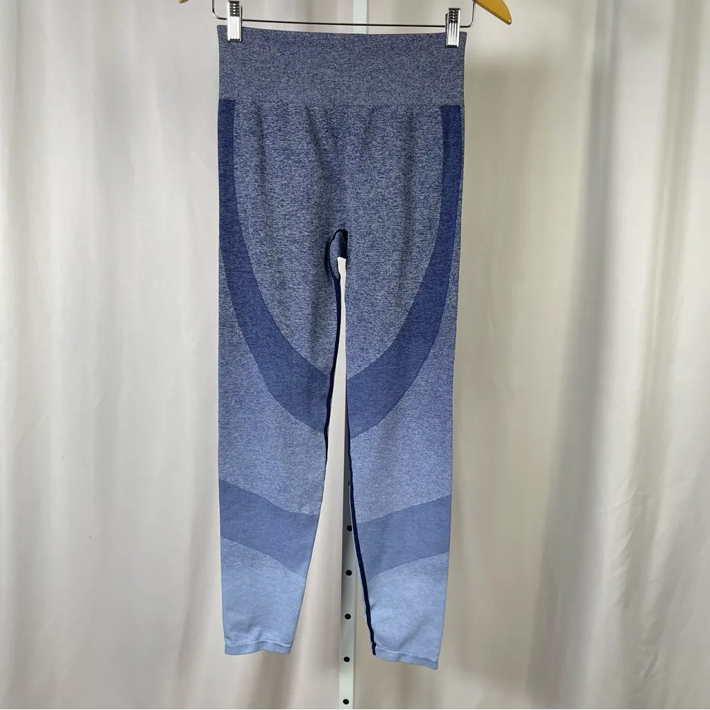 PINK Victoria's Secret Medium Seamless Ombre Gradient Leggings Crop Matching Set - Image 8