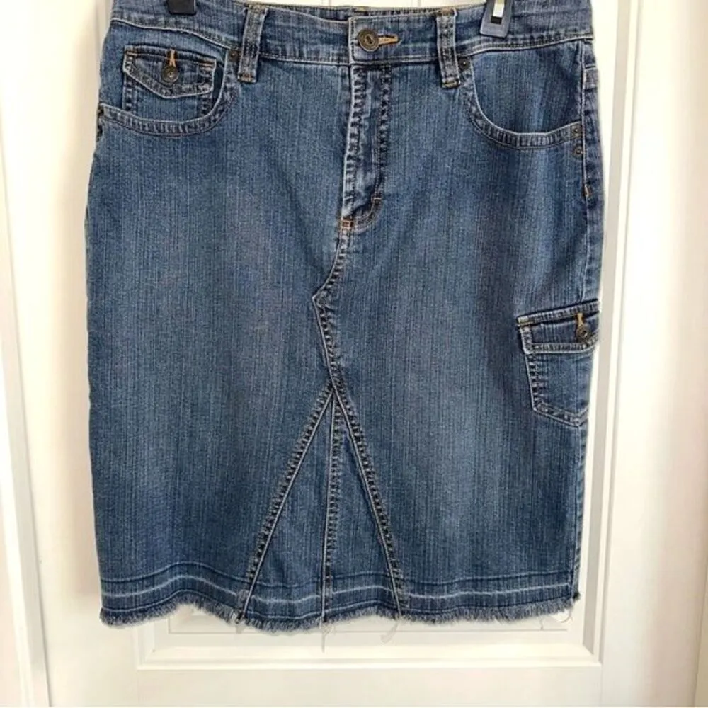 Gloria Vanderbilt knee Length Y2K denim skirt women 32 inch waist - Image 2