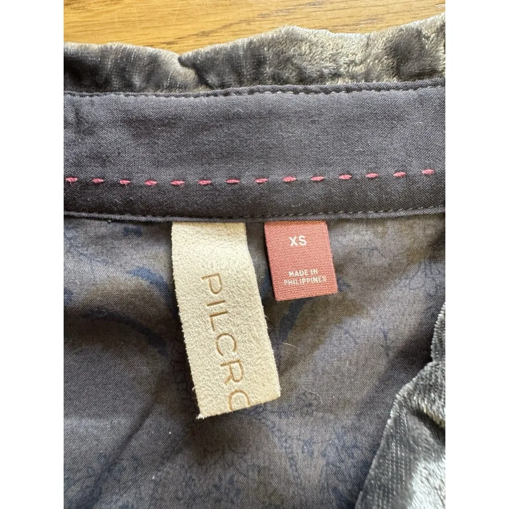 Pilcro Anthropologie Top Women Size XS Velour Button Gray Shirt Whimsy Goth City - Image 3