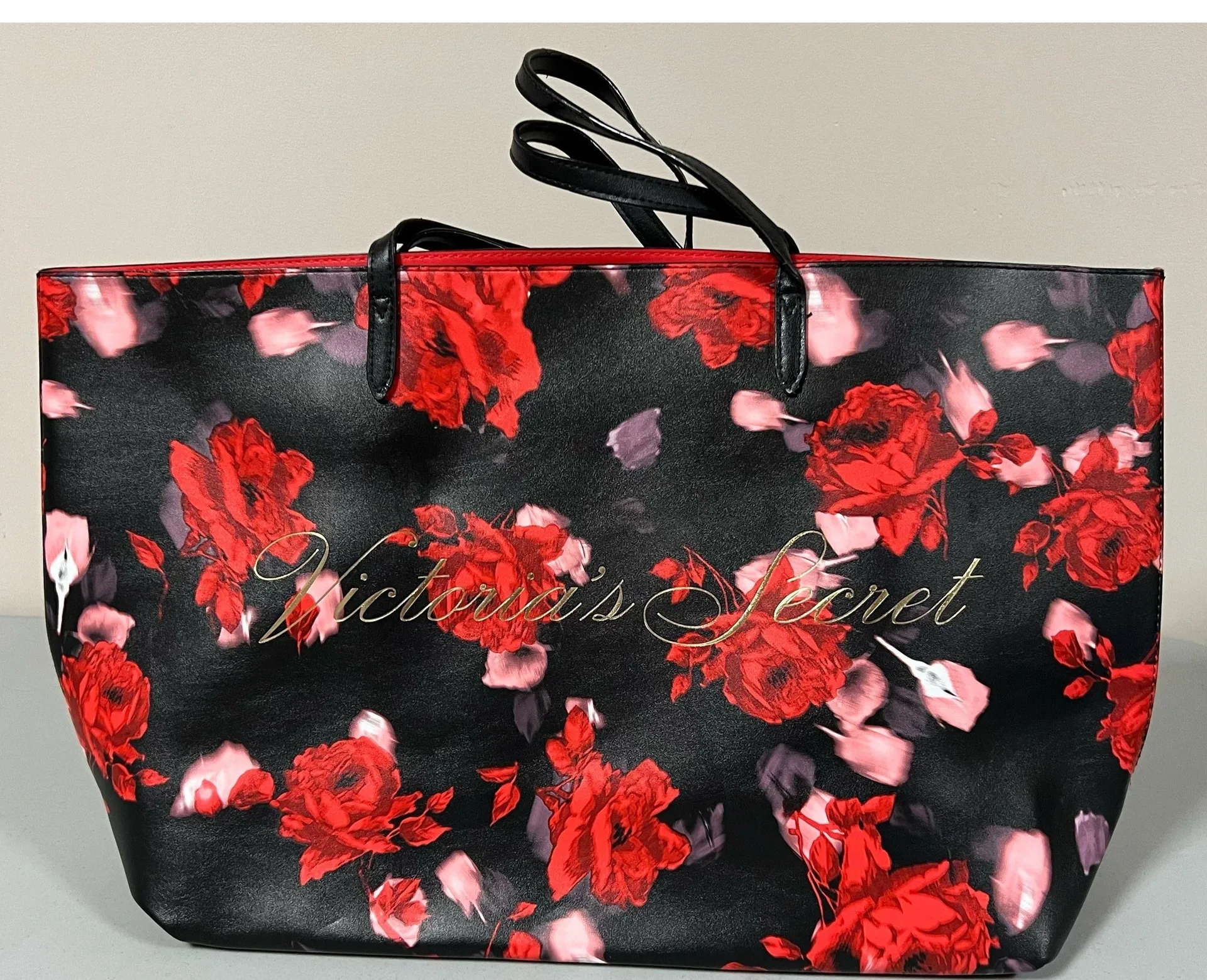 Victoria's Secret  Black Red Pink Rose Roses Floral Tote Shoulder Bag Purse Satchel Pocketbook Handbag 🌹✨ - Image 2
