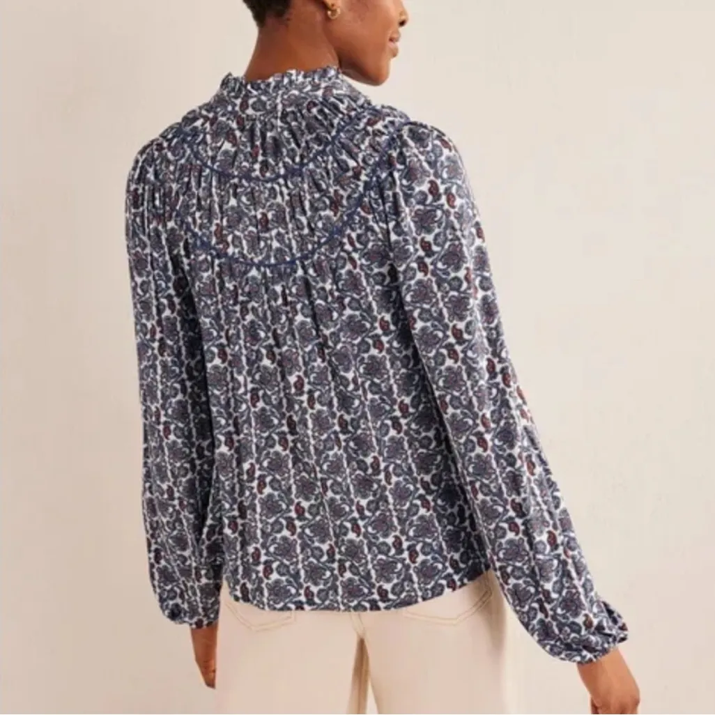 Boden Ruched Yoke Jersey Shirt nightshade paisley sz 14 Blue - Image 3